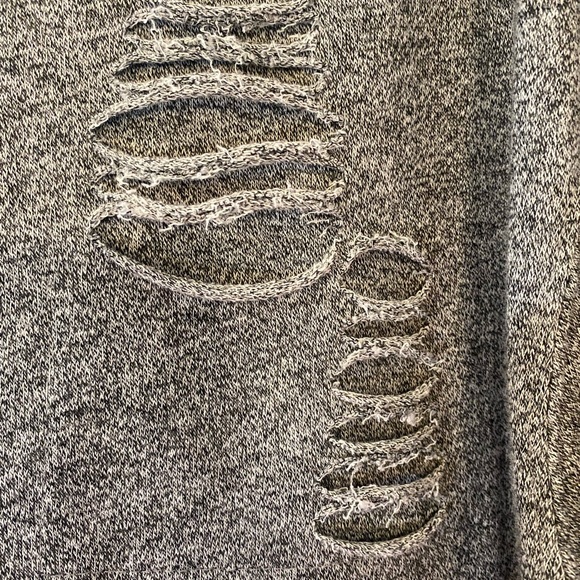 Five.By. Five short sleeved hoodie, XL, lightweight, soft, distressed, sporty. - Picture 6 of 9